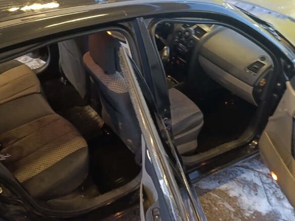 2004 Renault Megane II, чёрный, 230000 рублей - вид 9