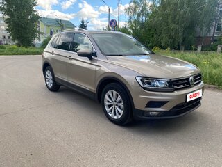 2017 Volkswagen Tiguan II, бежевый, 1999000 рублей, вид 1