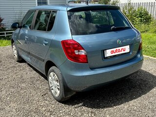 2011 Skoda Fabia II Рестайлинг, серый, 600000 рублей, вид 4