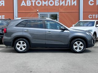 2019 Kia Sorento II Рестайлинг, серый, 1900000 рублей, вид 4