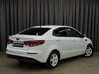 2015 Kia Rio III Рестайлинг, белый, 869777 рублей, вид 4