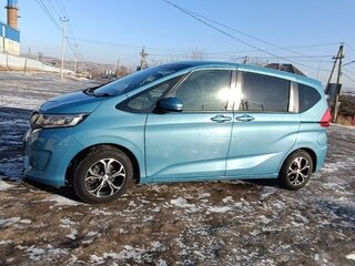 2017 Honda Freed II, голубой, 1500000 рублей, вид 2