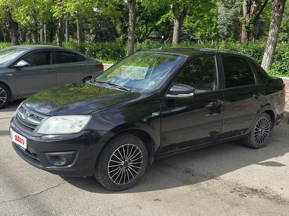 2015 Lada (ВАЗ) Granta I, чёрный, 460000 рублей