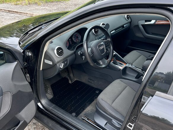 2012 Audi A3 II (8P) Рестайлинг 2, чёрный, 830000 рублей - вид 6