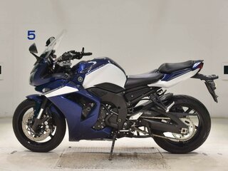 2013 Yamaha FZ1, синий, 675000 рублей, вид 1