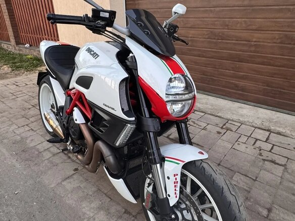 2013 Ducati Diavel, белый, 930000 рублей - вид 8