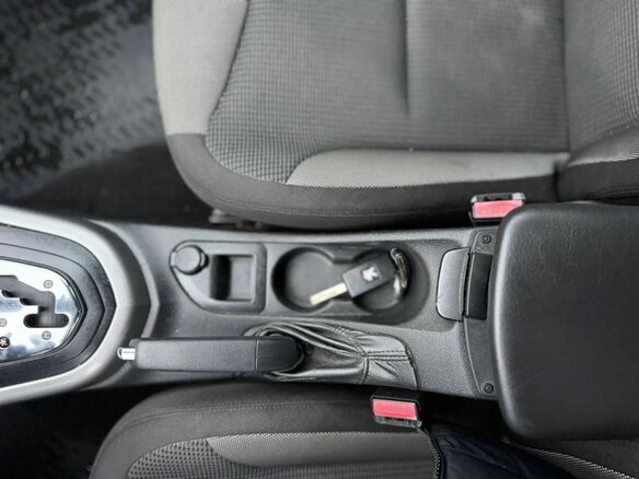 2011 Peugeot 308 I Рестайлинг, серый, 430000 рублей - вид 11