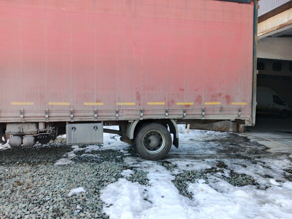 2000 Mercedes-Benz Actros, красный, 2000000 рублей - вид 15