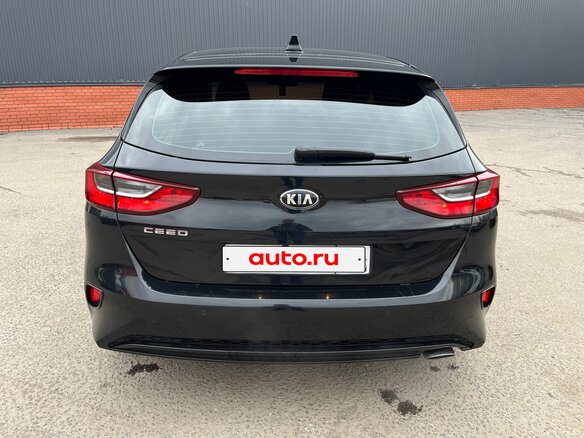 2019 Kia Ceed III, чёрный - вид 1
