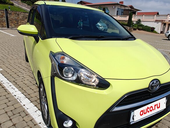 2017 Toyota Sienta II, жёлтый, 1150000 рублей - вид 5