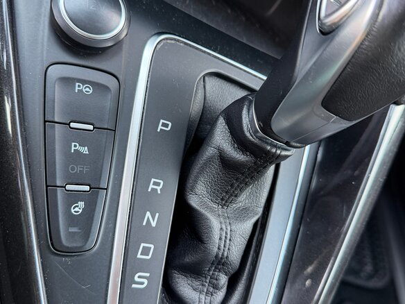 2015 Ford Focus III Рестайлинг, серый, 1050000 рублей - вид 9