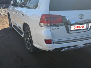 2012 Toyota Land Cruiser 200 Series Рестайлинг 1, белый, 3550000 рублей, вид 4