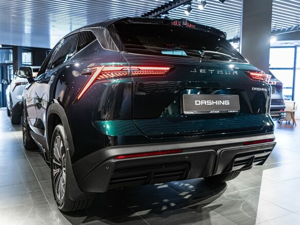 2026 Jetour Dashing I, зелёный, 2949900 рублей - вид 4