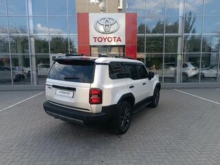 2024 Toyota Land Cruiser Prado 250 Series, белый, 10800000 рублей, вид 4