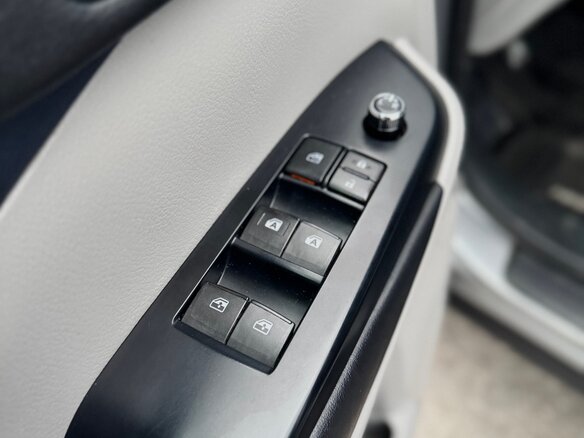 2016 Toyota Highlander III (XU50), серый, 2690000 рублей - вид 10