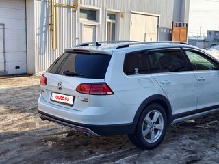 2017 Volkswagen Golf Alltrack VII, белый, 2149000 рублей, вид 4