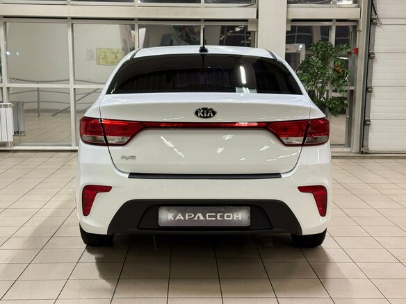 2017 Kia Rio IV, белый, 1360000 рублей - вид 3