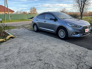 2019 Hyundai Solaris II, серый, 1450000 рублей, вид 2