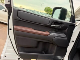 2026 Toyota Land Cruiser Prado 250 Series, белый, 12040000 рублей, вид 4
