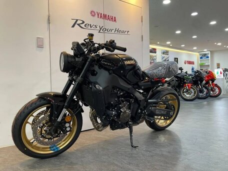 2025 Yamaha XSR900, чёрный, 1699999 рублей, вид 1