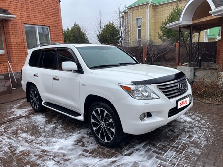 2010 Lexus LX 570 III, белый, 3500000 рублей, вид 3