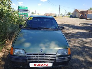 1986 Opel Kadett E, зелёный, 120000 рублей, вид 2