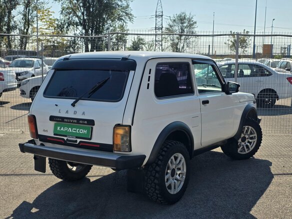2017 Lada (ВАЗ) 2121 (4x4) I Рестайлинг, белый, 530000 рублей - вид 1