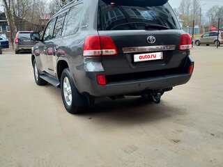 2011 Toyota Land Cruiser 200 Series, серый, 2980008 рублей, вид 3
