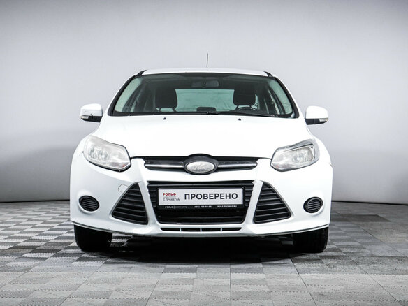 2013 Ford Focus III, белый, 445000 рублей - вид 1