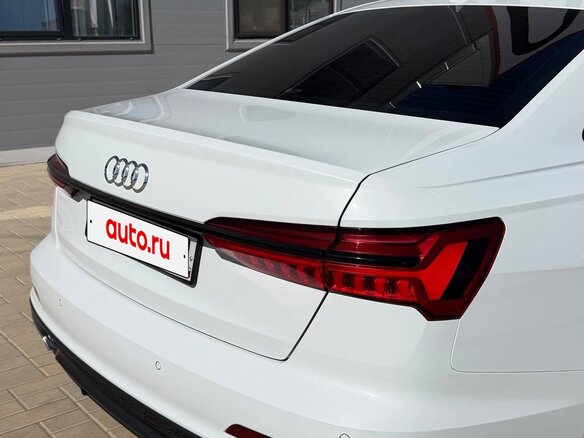 2022 Audi A6 45 TFSI V (C8) Рестайлинг, белый, 5100000 рублей - вид 4
