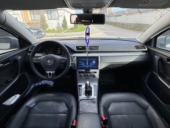 2012 Volkswagen Passat B7, серебристый, 999999 рублей - вид 16
