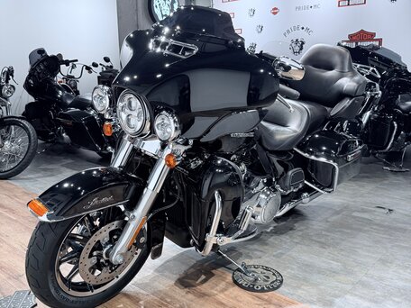 2018 Harley-Davidson Electra Glide, чёрный, 1799000 рублей, вид 5