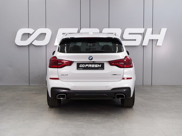 2021 BMW X3 28i xDrive III (G01), белый, 5300000 рублей - вид 3
