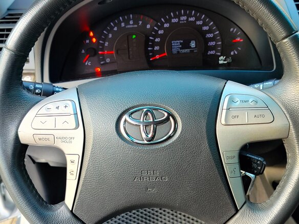 2009 Toyota Camry VI (XV40) Рестайлинг, серебристый, 1550000 рублей - вид 27