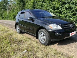 2005 Mercedes-Benz M-Класс 350 II (W164), чёрный, 1050000 рублей, вид 2
