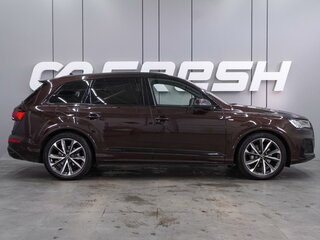2020 Audi Q7 45 TDI II (4M) Рестайлинг, коричневый, 7099000 рублей, вид 5