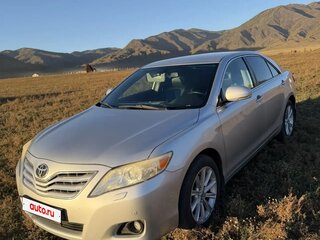2010 Toyota Camry VI (XV40) Рестайлинг, серебристый, 1300000 рублей, вид 1