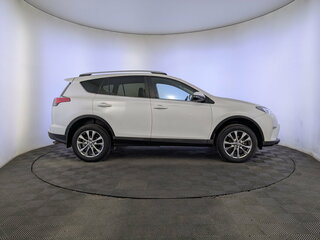 2016 Toyota RAV4 IV (XA40) Рестайлинг, белый, 2595000 рублей, вид 4