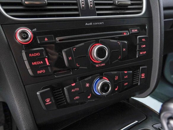 2015 Audi A4 IV (B8) Рестайлинг, белый, 1529000 рублей - вид 14