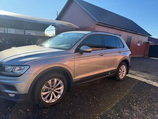 2020 Volkswagen Tiguan II, серый, 2500000 рублей, вид 2