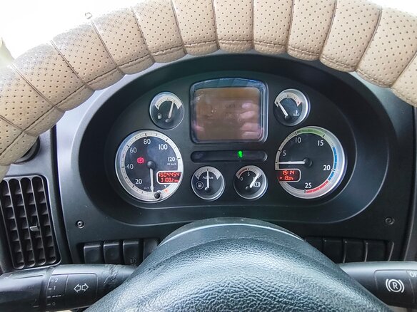 2011 DAF XF 105, синий, 1850000 рублей - вид 3
