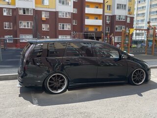 2007 Mitsubishi Grandis I, чёрный, 850000 рублей, вид 4