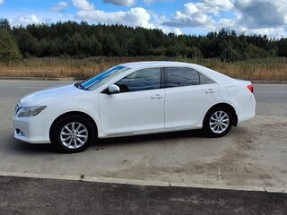 2012 Toyota Camry VII (XV50), белый, 1170000 рублей, вид 2
