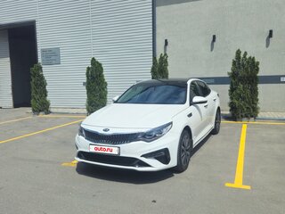 2018 Kia Optima IV Рестайлинг, белый, 2370000 рублей, вид 1