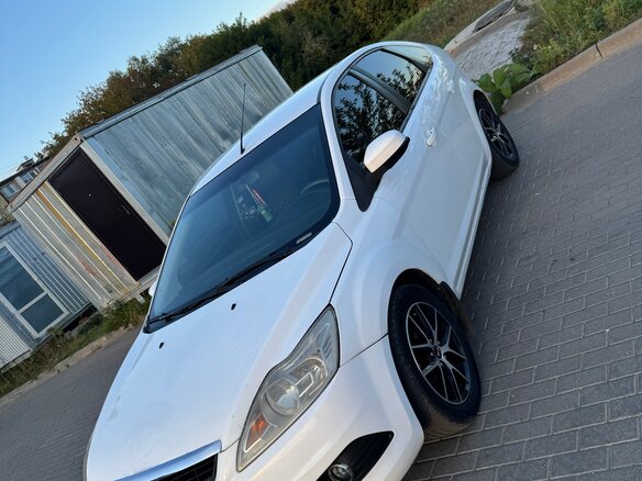 2008 Ford Focus II Рестайлинг, белый, 355000 рублей - вид 6