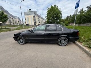 2000 BMW 5 серии 520i IV (E39), чёрный, 525000 рублей, вид 4
