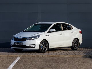 2016 Kia Rio III Рестайлинг, белый, 795000 рублей, вид 1