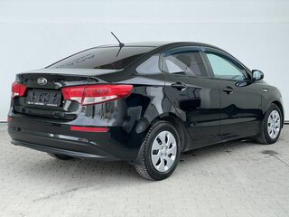 2015 Kia Rio III Рестайлинг, чёрный, 897000 рублей, вид 5