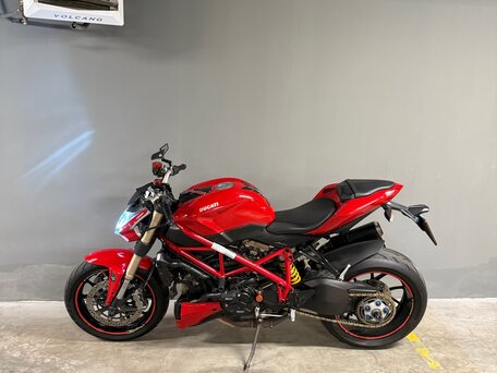 2013 Ducati Streetfighter, красный, 580000 рублей, вид 1