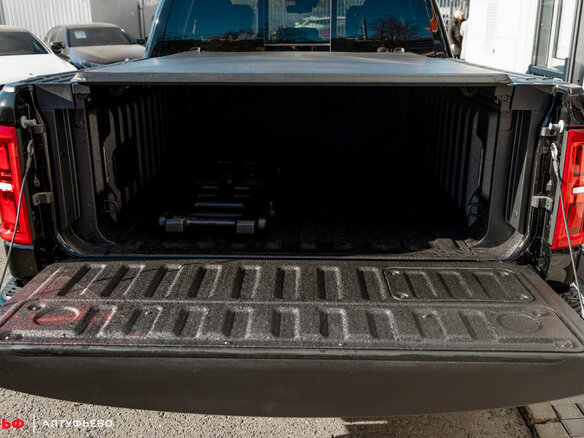 2026 Ram 1500 Crew Cab eTorque V Рестайлинг, чёрный, 11450000 рублей - вид 24